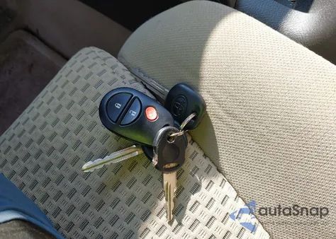 2010 Toyota Tundra Grade 5.7L V8 z USA, uszkodzony, nr VIN 5TFUY5F15AX137953